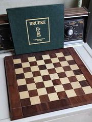 Drueke 18”x 18” Solid Walnut and Maple Chess Set with all pieces